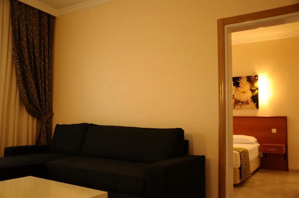 Lord Hotel Çeşme
